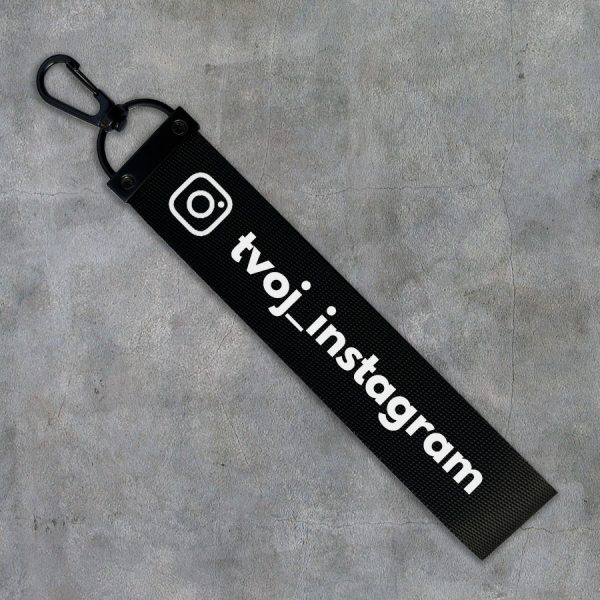 Čierna Kľúčenka s instagramom