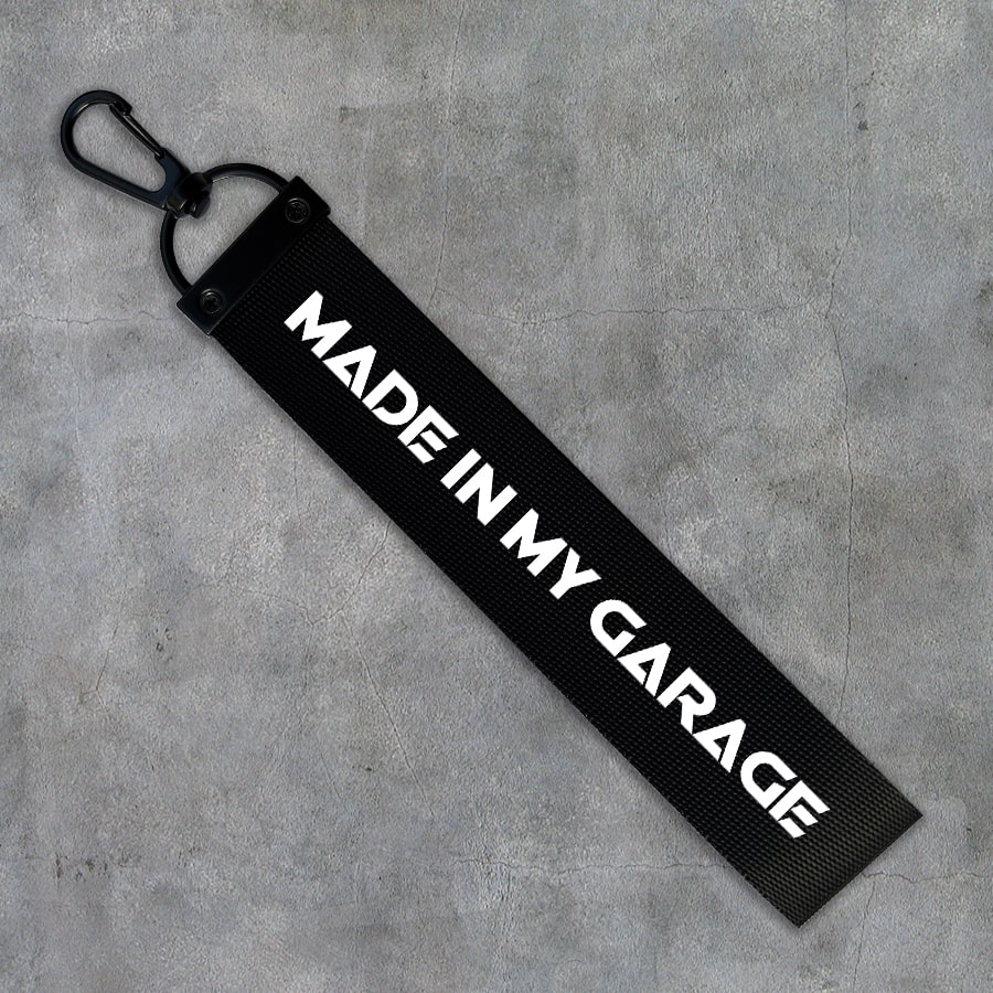 Kvalitná textilná auto kľúčenka - Made In My Garage